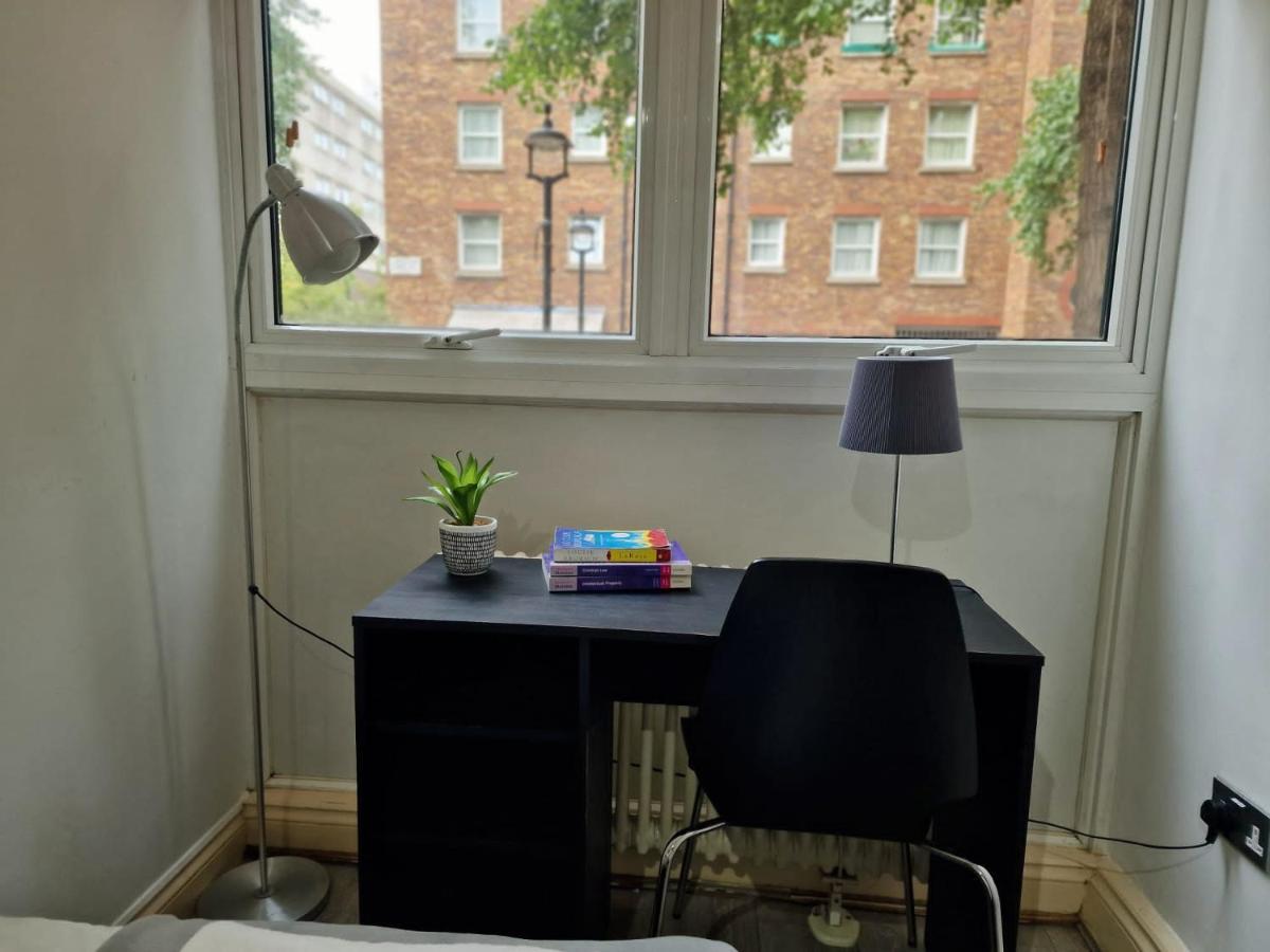 2 Bedrooms Flat In Great Location! Лондон Экстерьер фото